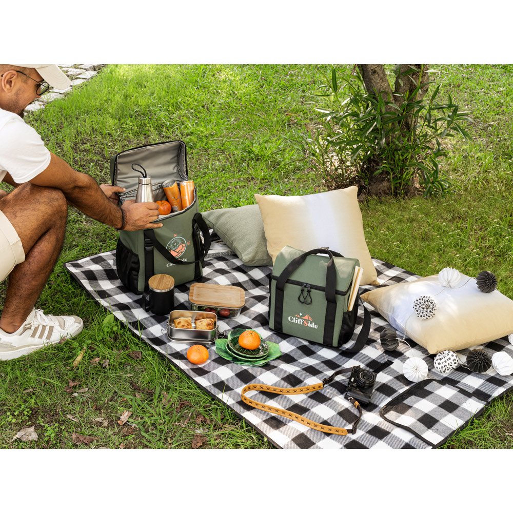 Cooler. Mochila térmica almofadada em 600D ripstop em poliéster reciclado com interior forrado em PEVA 16 L - Imagem 3