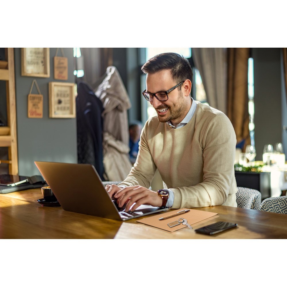 Kit esferográfica e chaveiro em metal com acabamento em cortiça - Imagem 3