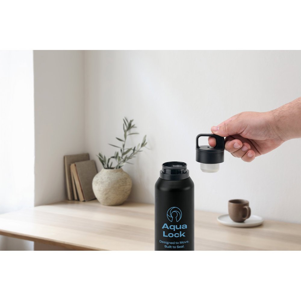 Garrafa em aço 91% inoxidável com parede dupla isolada a vácuo e botão que facilita sua abertura 590 mL - Imagem 4